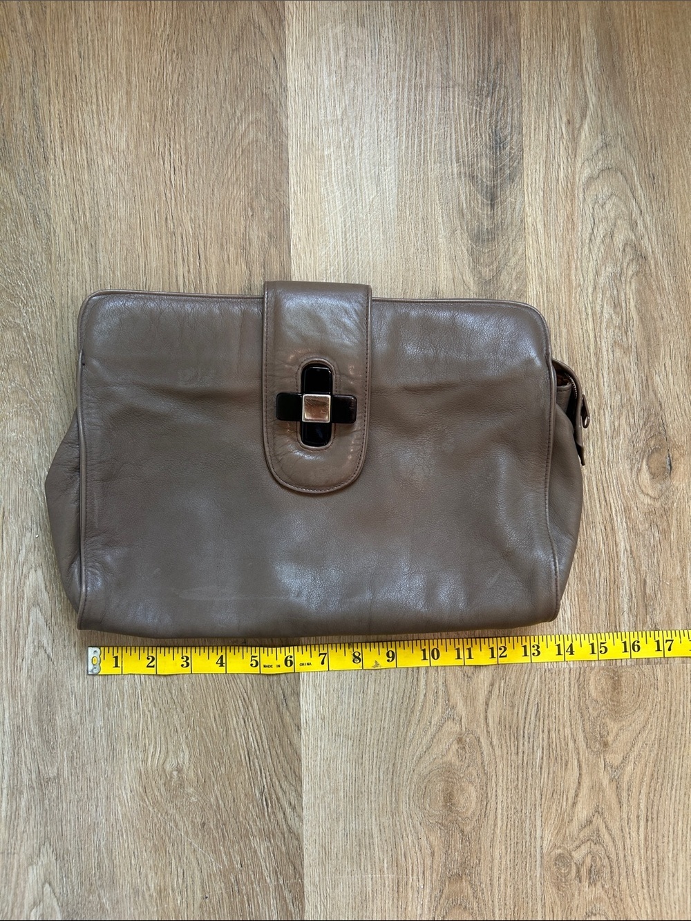 Vintage Brown Leather Clutch with Brown & Gold Accent - Picture 3 of 9